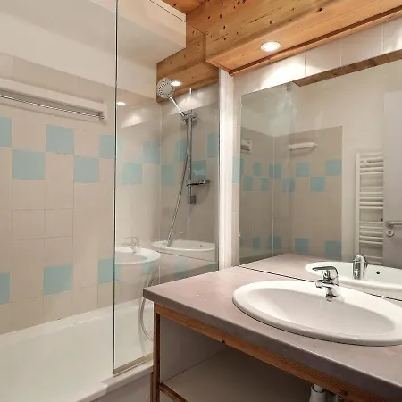 Confortable T2 Skis Aux Pieds, Proche Commerces - Fr-1-182a-14 쿠쉐벨